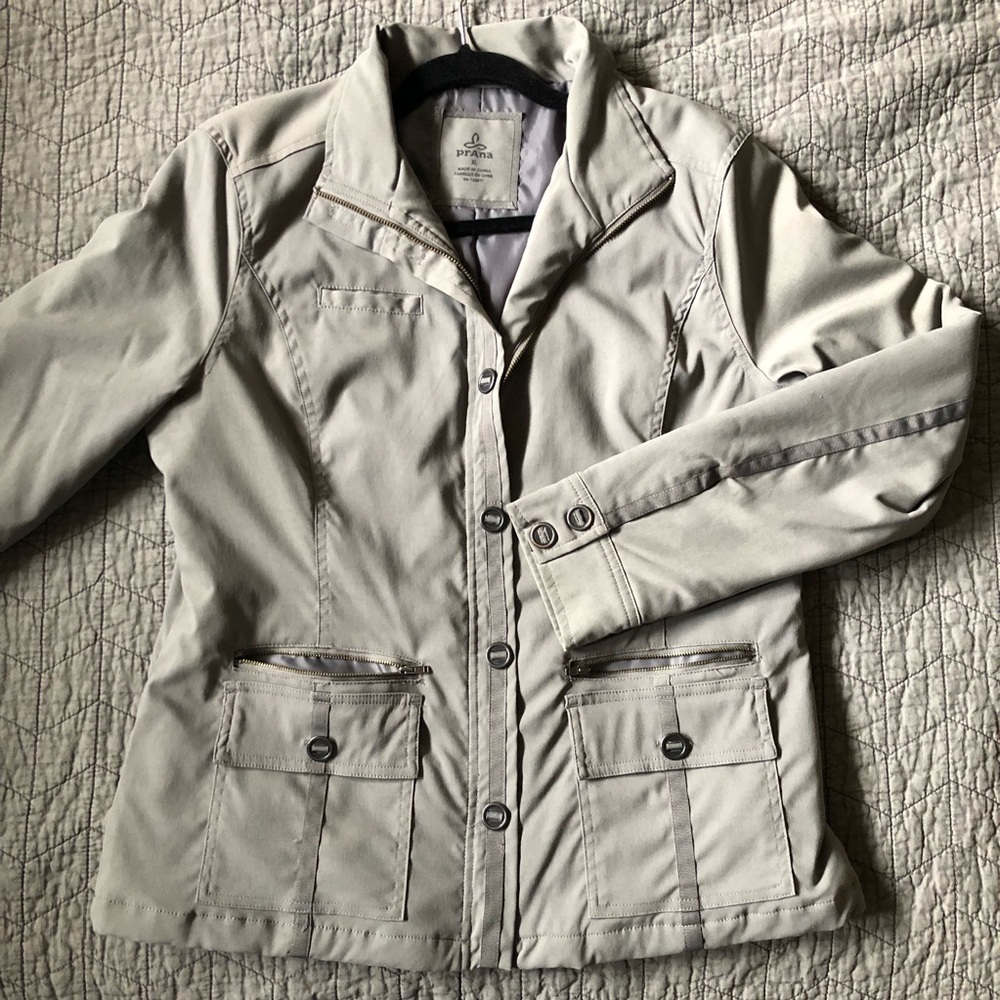 Women’s PrAna fall jacket fitted grey XL